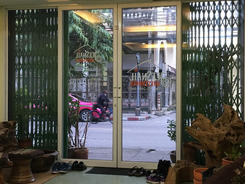 Jeesnail Guesthouse Bangkok Exteriör bild