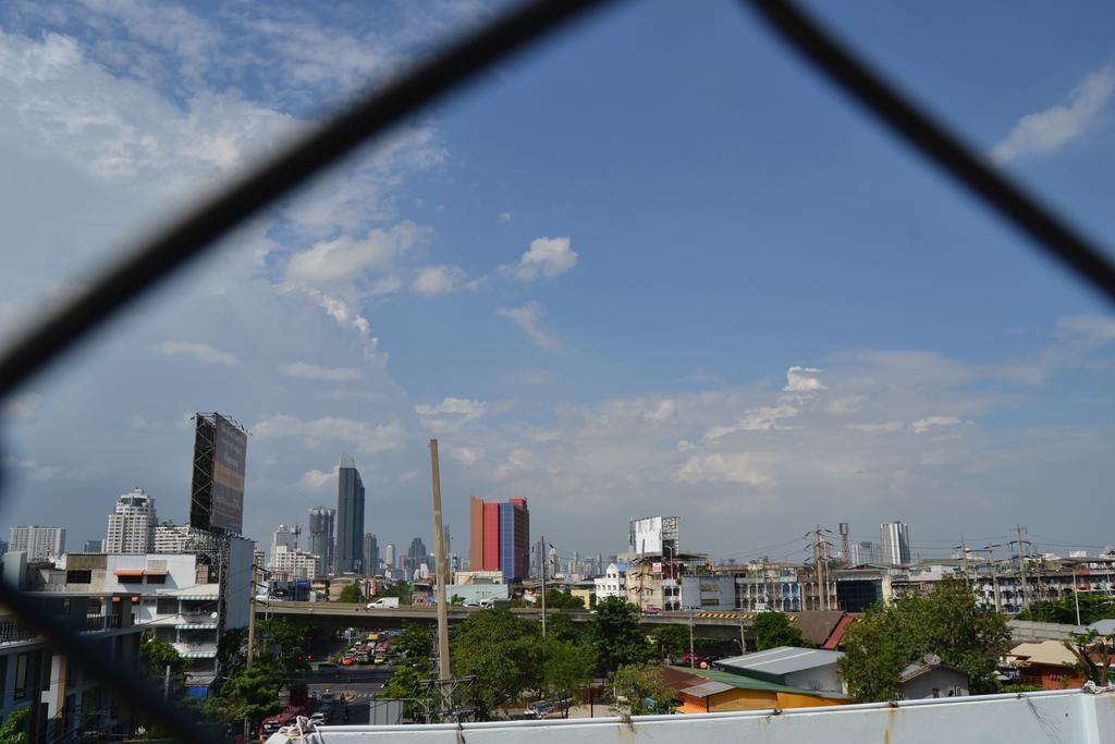 Jeesnail Guesthouse Bangkok Exteriör bild