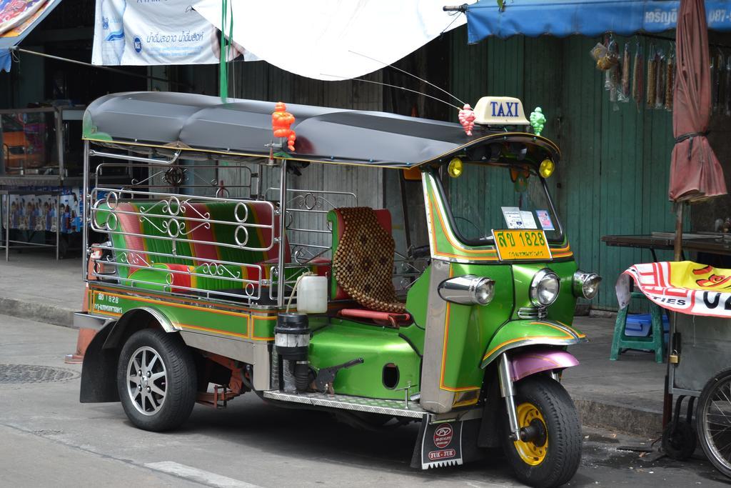 Jeesnail Guesthouse Bangkok Exteriör bild