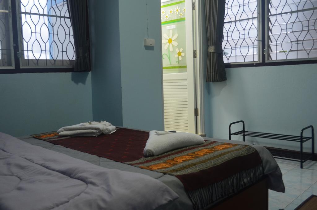 Jeesnail Guesthouse Bangkok Exteriör bild