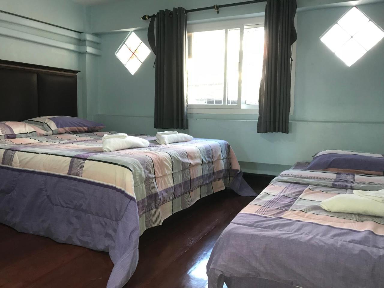 Jeesnail Guesthouse Bangkok Exteriör bild