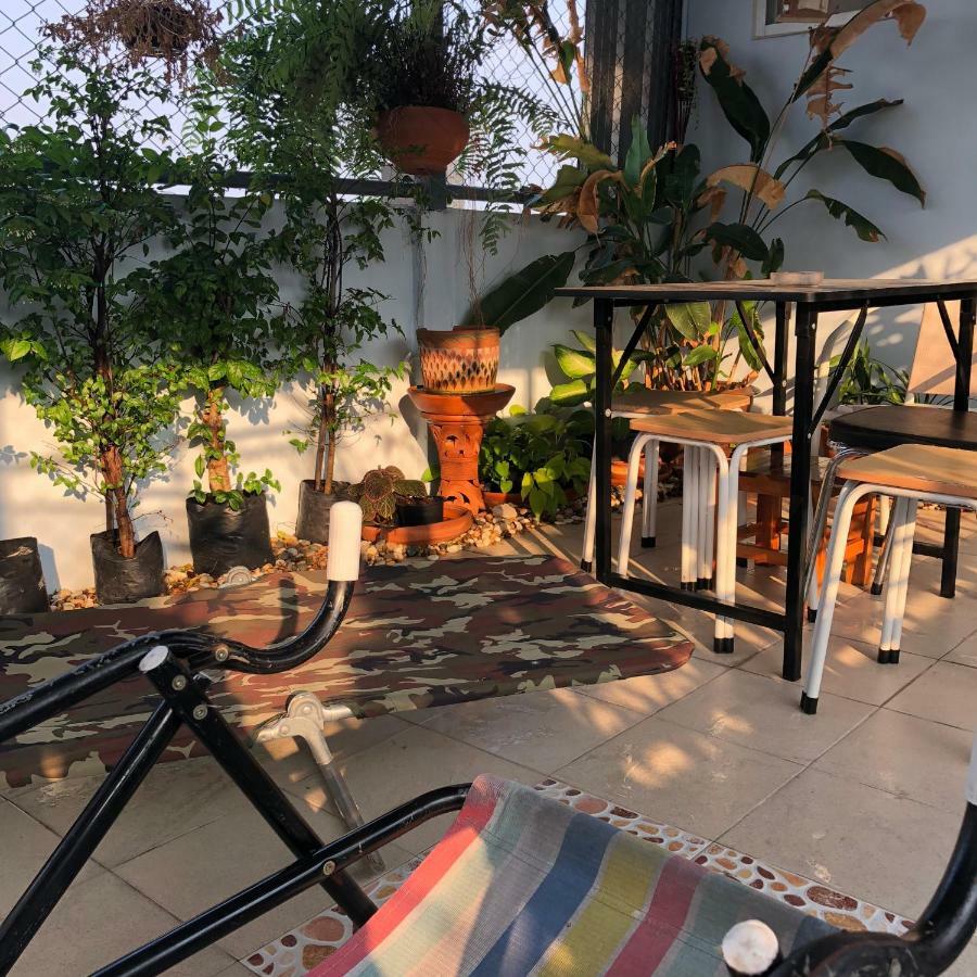 Jeesnail Guesthouse Bangkok Exteriör bild